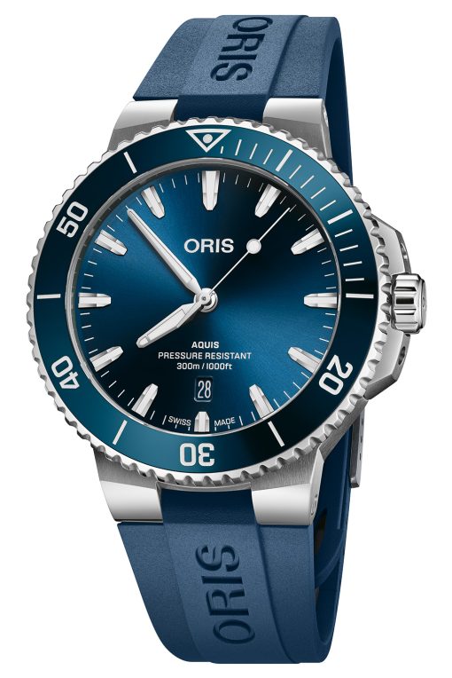Aquis Date - 43.50 mm