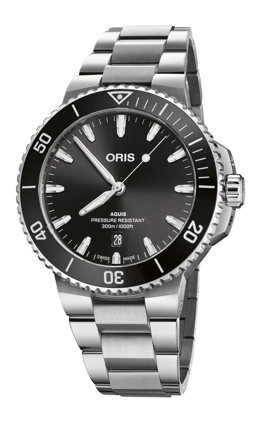 Aquis Date - 43.50 mm